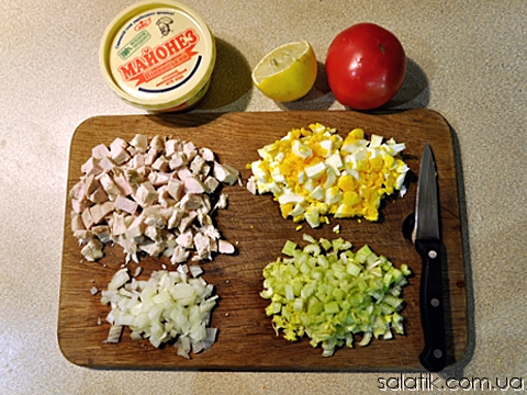 куриный салат с сельдереем фото