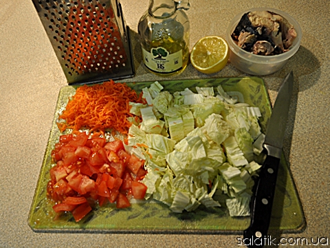 салат с пекинской капустой и сардинами пошагово фото